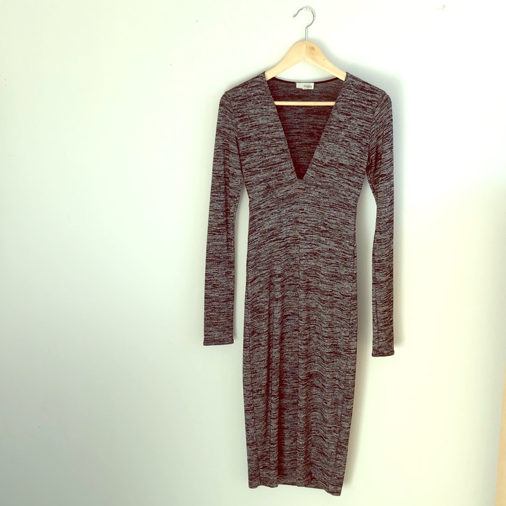 Aritzia midi body con dress